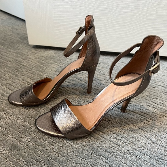JOIE Jaclyn High Heel Embossed Snakeskin High Heel Sandal - Bronze Metallic 37 7 - Picture 7 of 10
